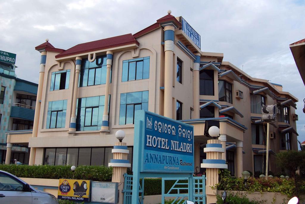 Hotel Niladri Purî Extérieur photo