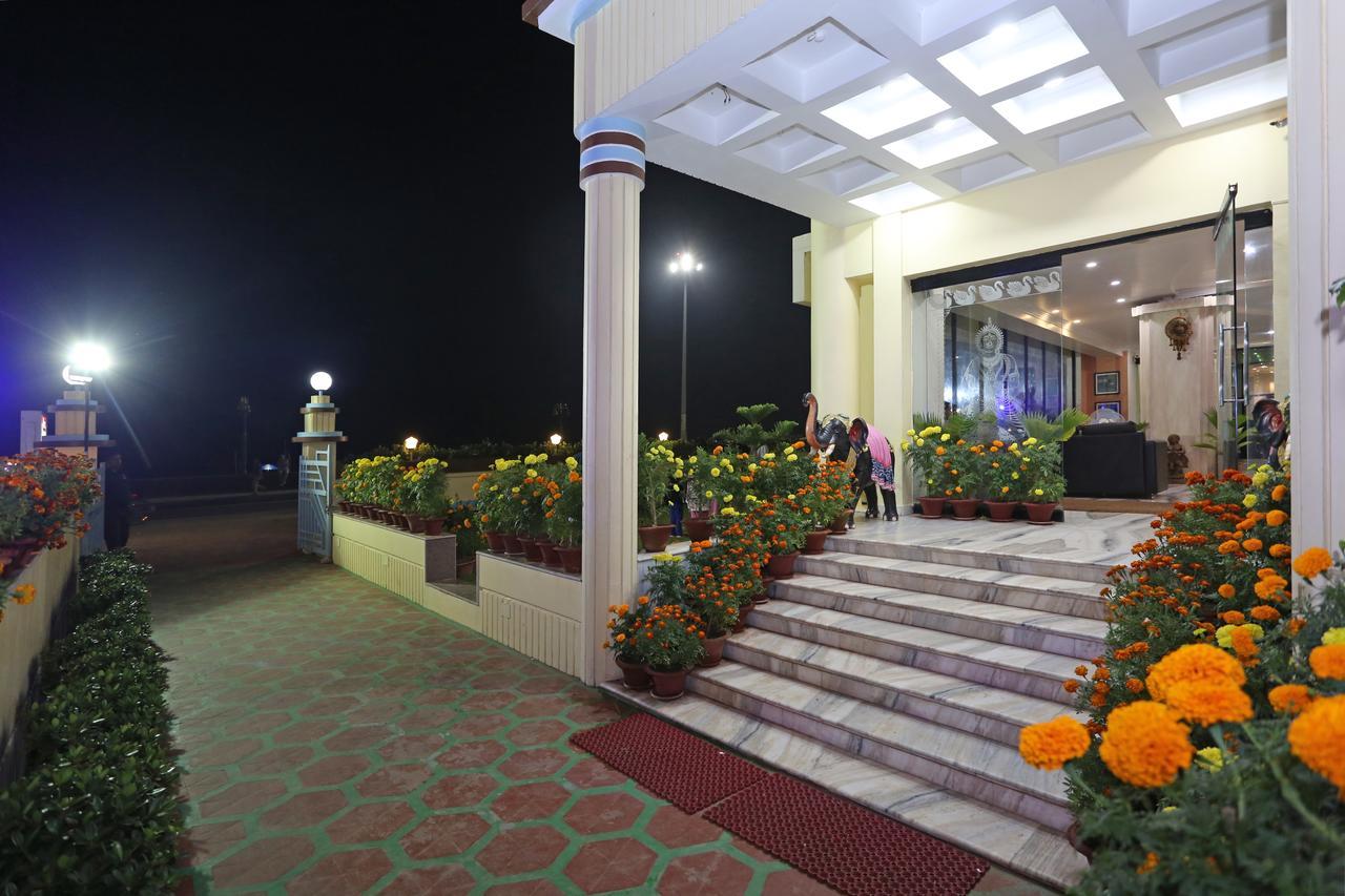 Hotel Niladri Purî Extérieur photo