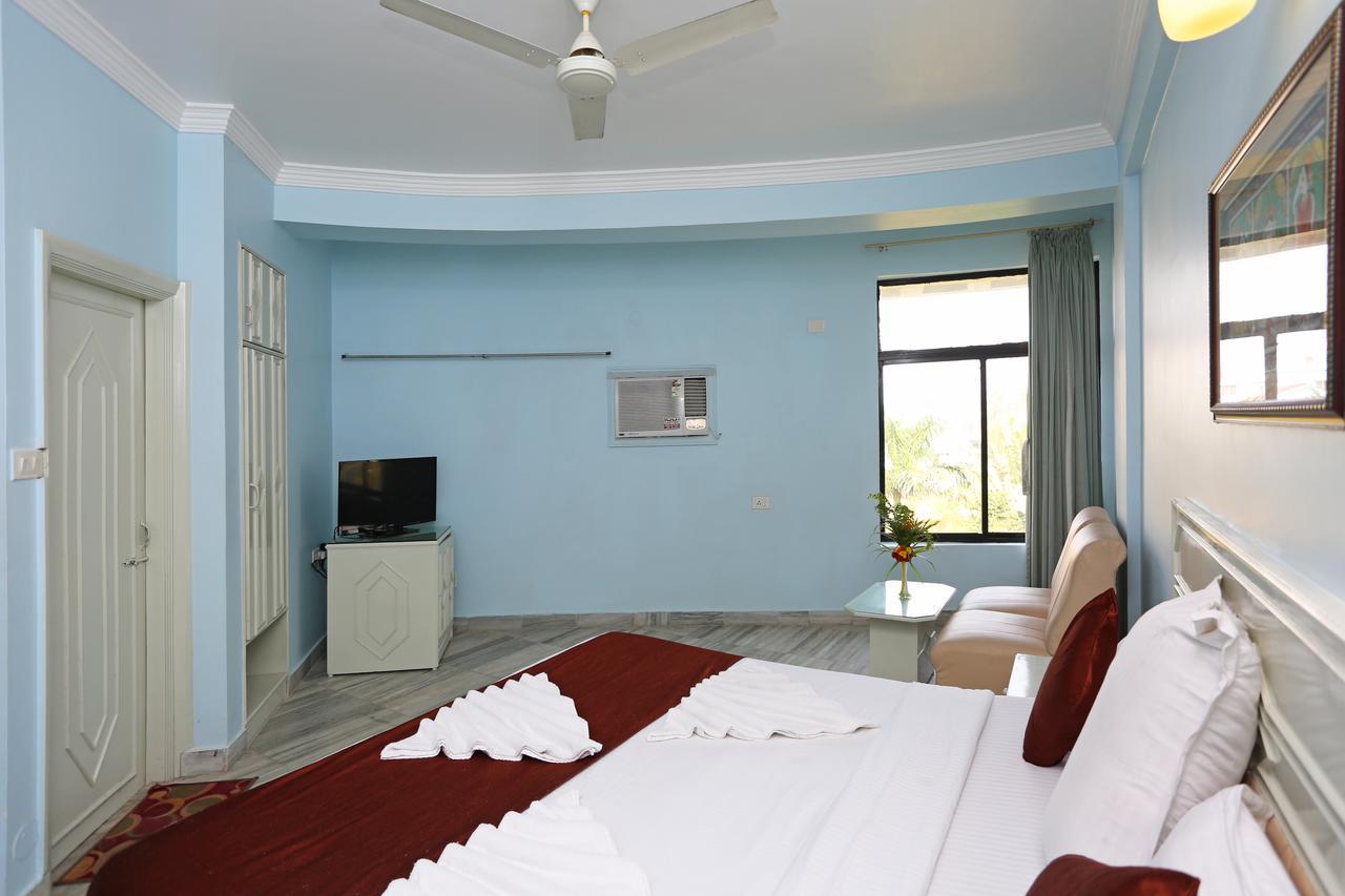 Hotel Niladri Purî Extérieur photo
