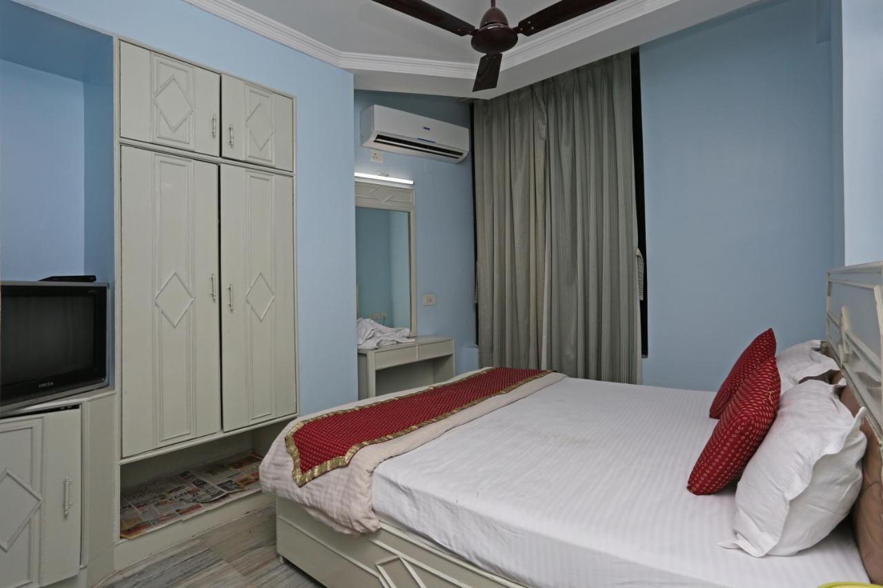 Hotel Niladri Purî Extérieur photo