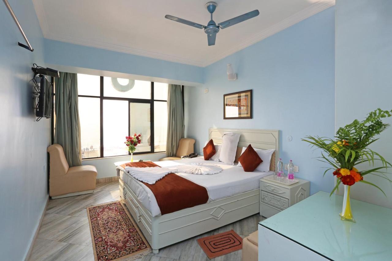Hotel Niladri Purî Extérieur photo